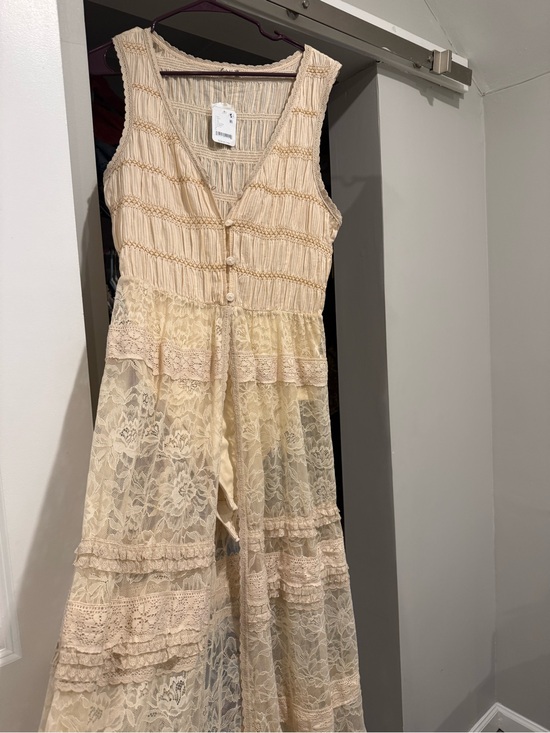 Free People Tops - Free People Cream Lace Tiered Tunic